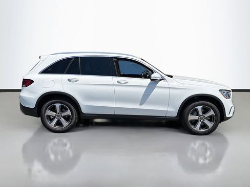 Used 2022 Mercedes-Benz GLC 300 4MATIC w/ Premium Package Lite image 4