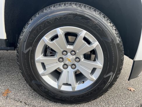 Used 2022 Chevrolet Colorado LT w/ Fleet Safety Package image 23