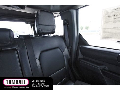 Used 2025 Ford Bronco Outer Banks AWD/4WD image 12