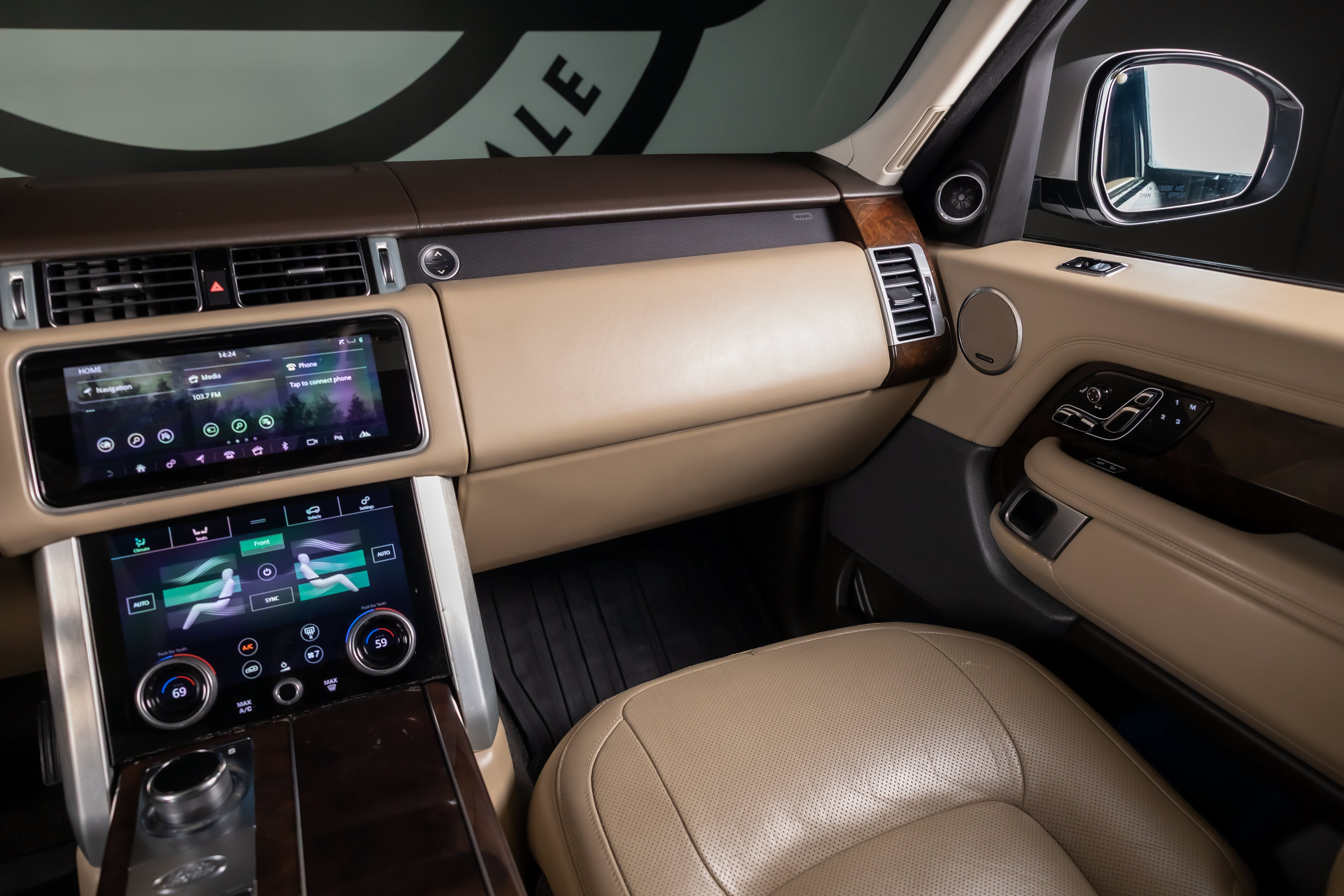Used 2019 Land Rover Range Rover Supercharged AWD/4WD image 8