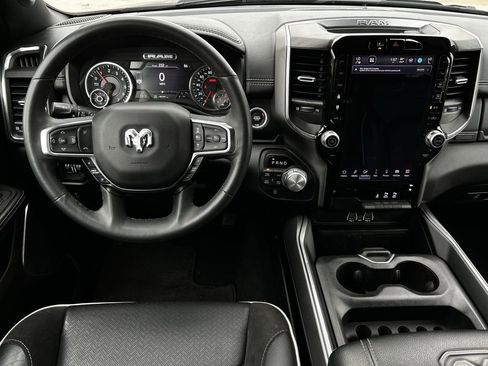 Used 2025 RAM 1500 Laramie AWD/4WD image 14