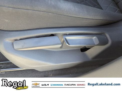 Used 2019 Volkswagen Atlas S image 18