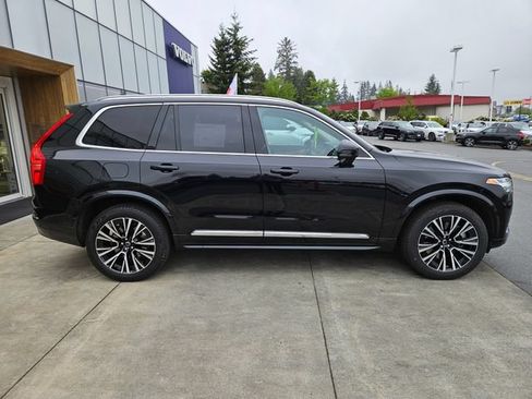 Certified 2024 Volvo XC90 T8 Plus w/ Protection Package Premier AWD/4WD image 4