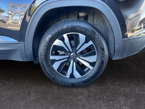 Used 2024 Volkswagen Atlas Cross Sport SE image 14