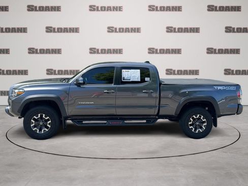 Used 2021 Toyota Tacoma TRD Off-Road w/ Technology Package AWD/4WD image 2