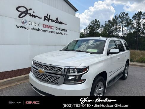 Used 2019 Chevrolet Tahoe LT w/ LT Signature Package RWD image 1