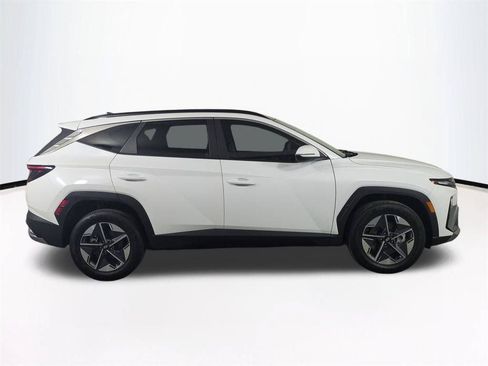 Used 2025 Hyundai Tucson SEL AWD/4WD image 4