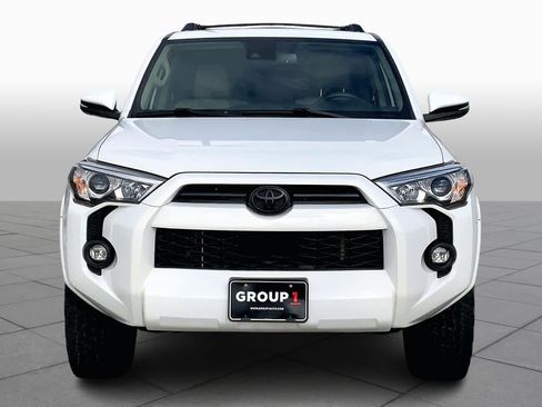 Used 2023 Toyota 4Runner SR5 Premium image 3