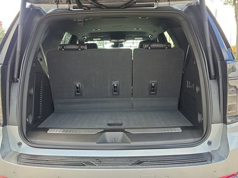 Used 2025 Chevrolet Tahoe Premier RWD image 10