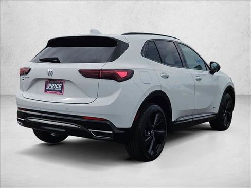 Used 2025 Buick Envision Sport Touring image 5