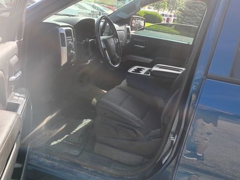 Used 2017 Chevrolet Silverado 1500 LT AWD/4WD image 16