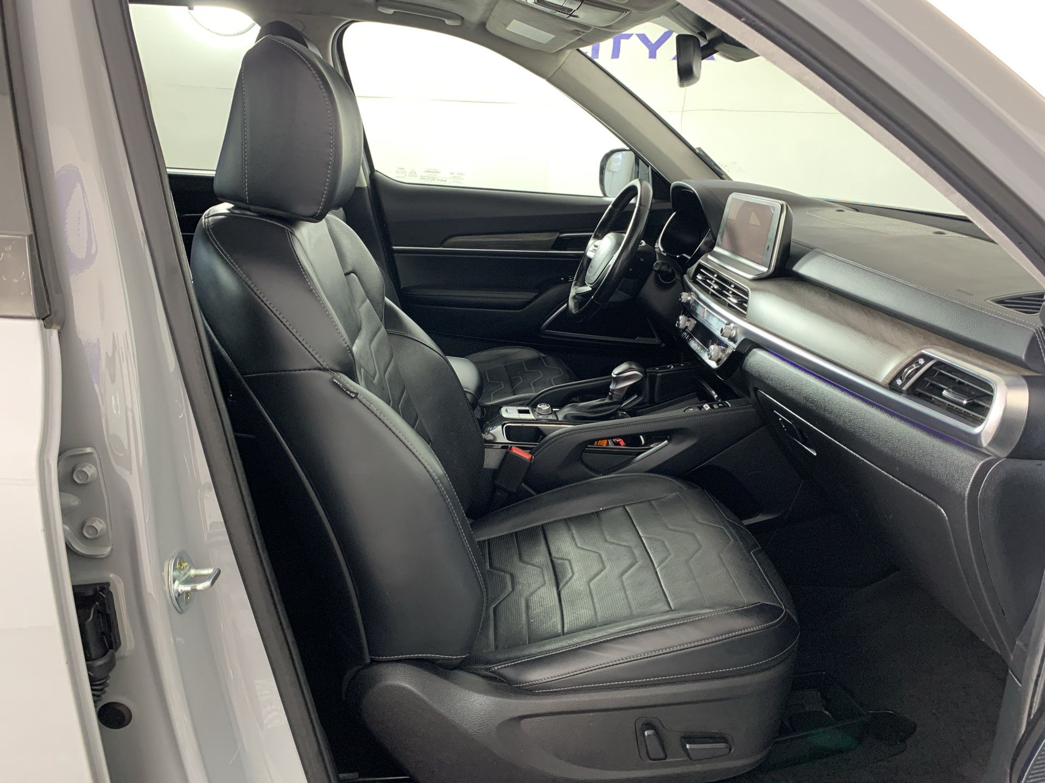 Used 2022 Kia Telluride SX w/ SX Prestige Package AWD/4WD image 39
