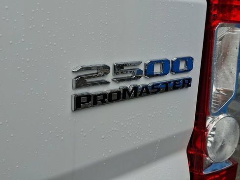 Used 2025 RAM ProMaster 2500 w/ U-Haul Equipment Group FWD image 40