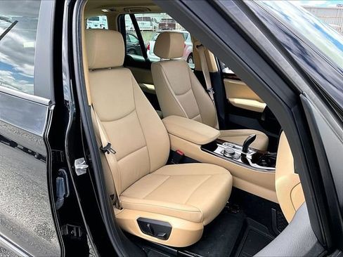 Used 2017 BMW X3 xDrive28i AWD/4WD image 11