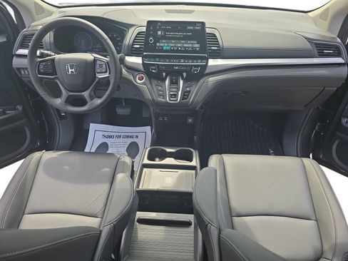 Used 2026 Honda Odyssey EX-L image 9