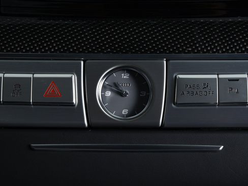 Used 2015 Audi S8 AWD/4WD image 24