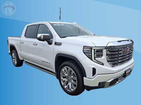 Used 2023 GMC Sierra 1500 Denali w/ Denali Reserve Package AWD/4WD image 1
