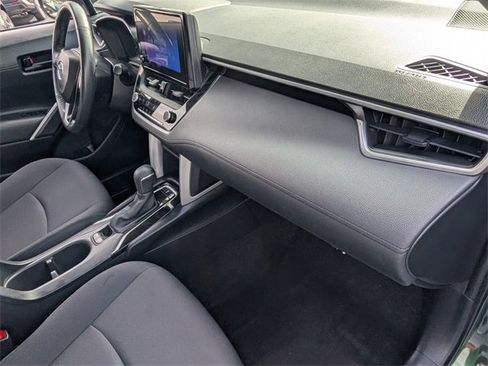Used 2023 Toyota Corolla Cross LE image 12