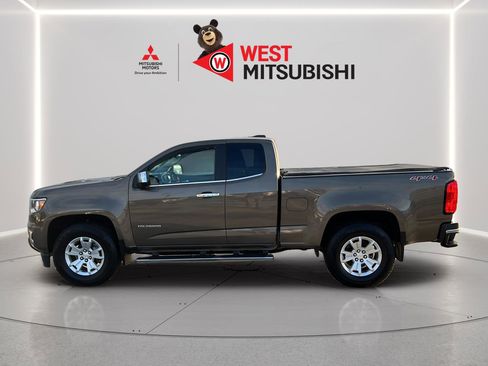 Used 2015 Chevrolet Colorado LT w/ Luxury Package image 2