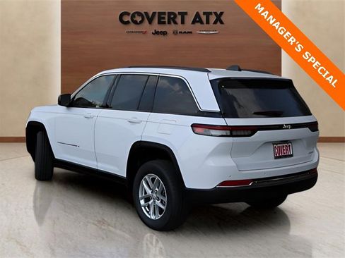 New 2025 Jeep Grand Cherokee Laredo X w/ Luxury Tech Group I image 3