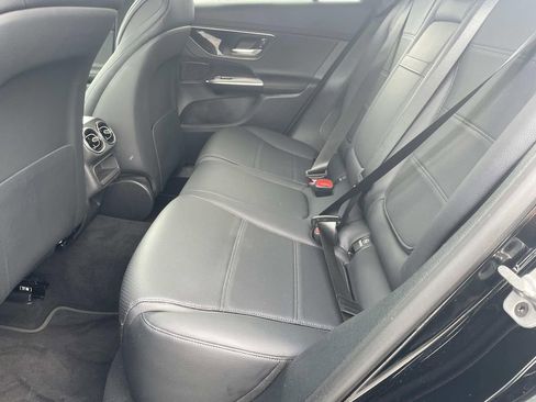 Used 2024 Mercedes-Benz GLC 300 image 12