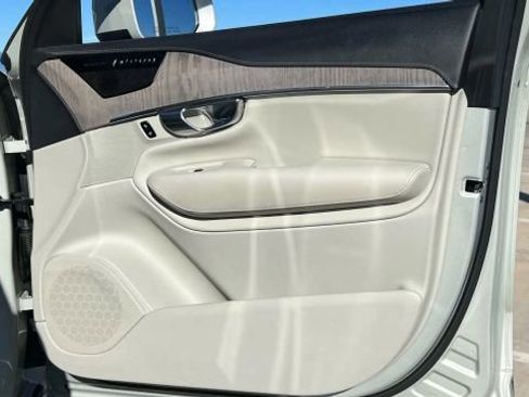 Used 2021 Volvo XC90 T6 Inscription w/ Protection Package Premier image 17