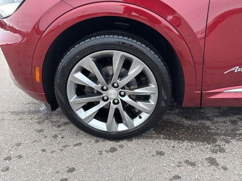 Used 2021 Buick Envision Avenir w/ Technology Package II image 5