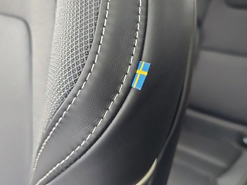 Certified 2025 Volvo XC60 T8 Polestar image 34