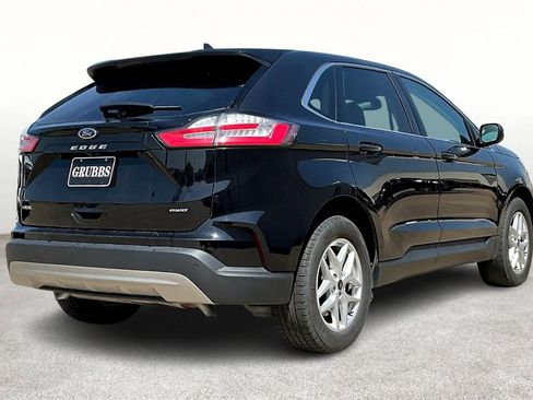 Used 2024 Ford Edge SEL image 2