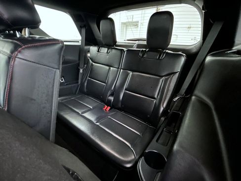 Used 2025 Ford Explorer ST-Line w/ ST-Line Street Pack AWD/4WD image 20