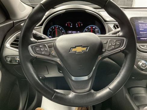 Used 2023 Chevrolet Malibu RS FWD image 14