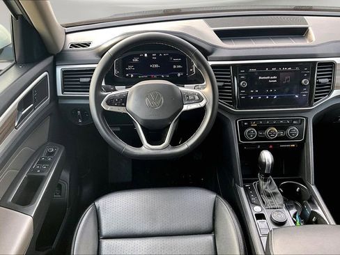Used 2022 Volkswagen Atlas SEL image 10