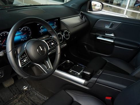 Certified 2023 Mercedes-Benz GLA 250 image 23