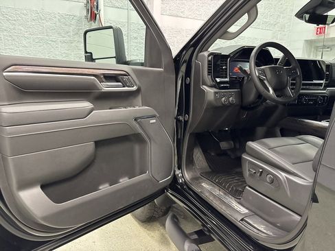 New 2026 Chevrolet Silverado 3500 LTZ w/ LTZ Plus Package image 14
