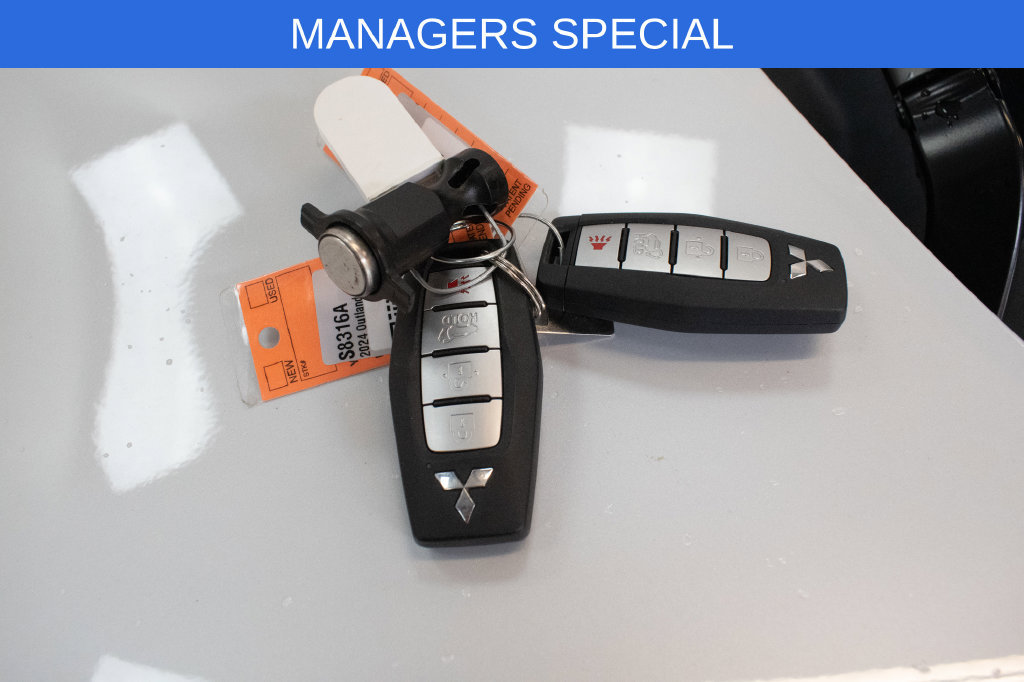 Used 2024 Mitsubishi Outlander 4WD Plug-In Hybrid image 25