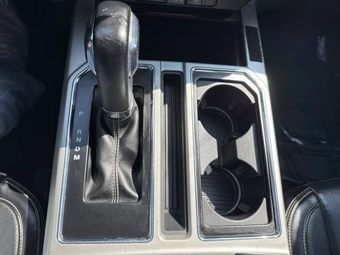 Used 2019 Ford F150 Lariat AWD/4WD image 14
