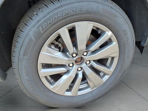 Used 2024 Nissan Pathfinder SV AWD/4WD image 5