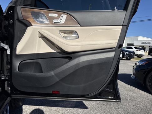 Used 2023 Mercedes-Benz GLS 450 GLS 450 image 32