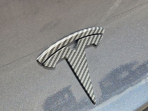 Used 2023 Tesla Model 3 Standard Range image 12