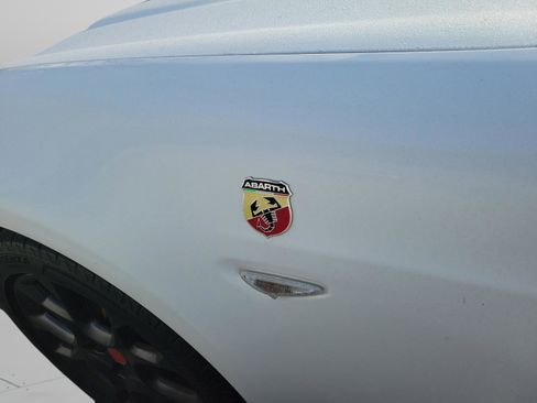 Used 2017 FIAT 124 Spider Abarth image 15