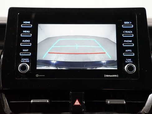 Used 2021 Toyota Camry LE image 18