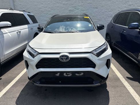 Used 2022 Toyota RAV4 XSE AWD/4WD image 38