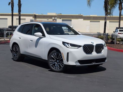 New 2026 BMW X3 xDrive30 w/ Convenience Package AWD/4WD image 2