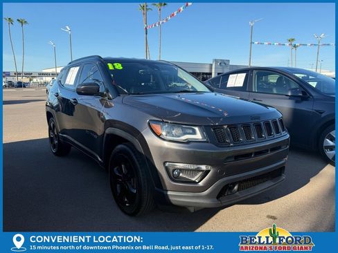 Used 2018 Jeep Compass Latitude w/ Popular Equipment Group FWD image 8