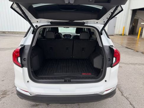 Used 2023 GMC Terrain SLT FWD image 22