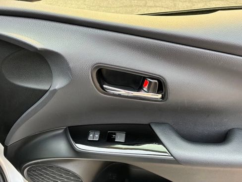 Used 2019 Toyota Prius XLE w/ Advanced Technology Package AWD/4WD image 41
