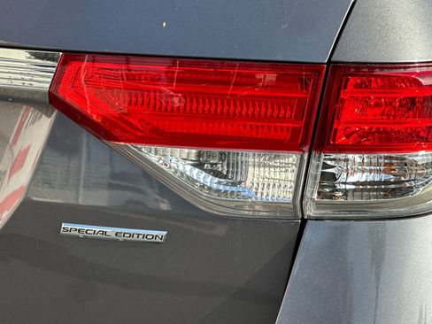 Used 2016 Honda Odyssey SE image 25