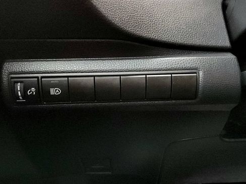 Used 2024 Toyota Corolla LE FWD image 32