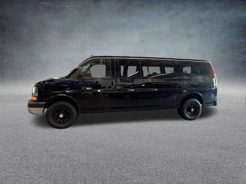 Used 2016 Chevrolet Express 3500 LT w/ LT Preferred Equipment Group image 7