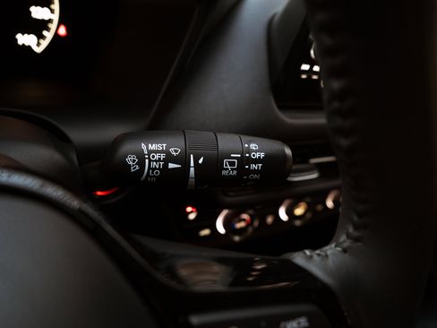 Used 2024 Honda HR-V EX-L image 24